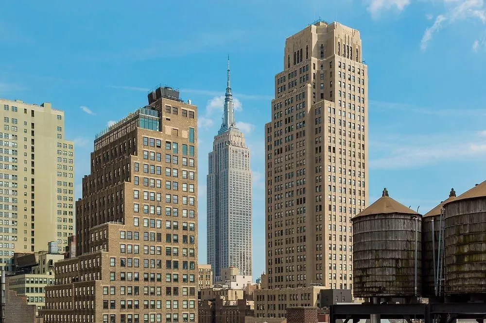 Fairfield By Marriott New York Manhattan Times Square 4*,