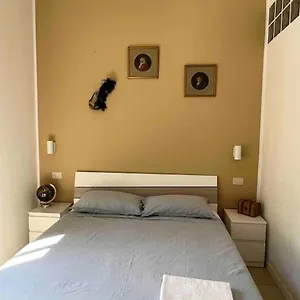 Tarra Place , Milán Italia