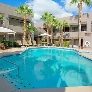 *** Otel Tempe/phoenix Airport Innsuites & ABD