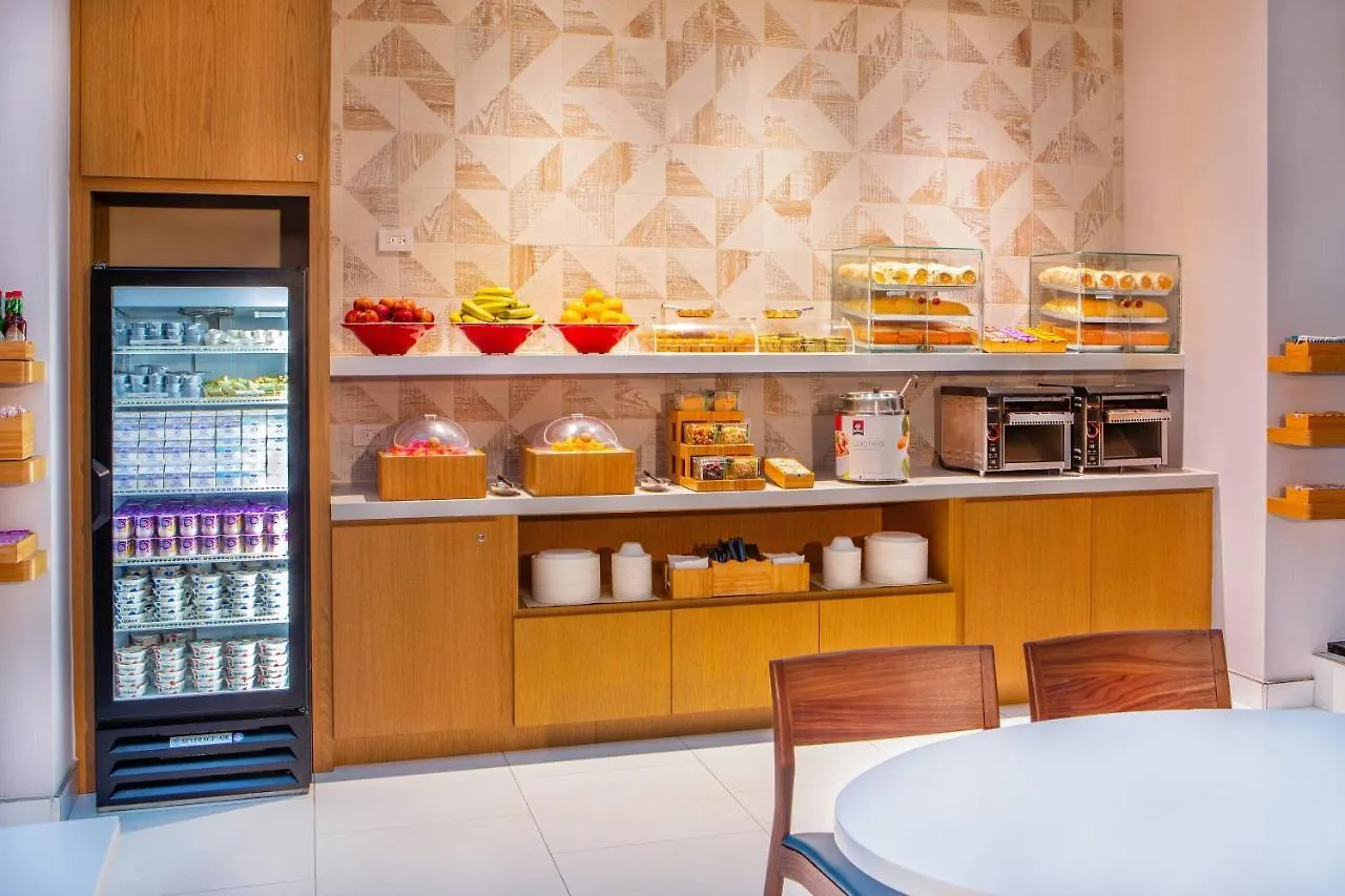 Fairfield By Marriott New York Manhattan Times Square Ξενοδοχείο